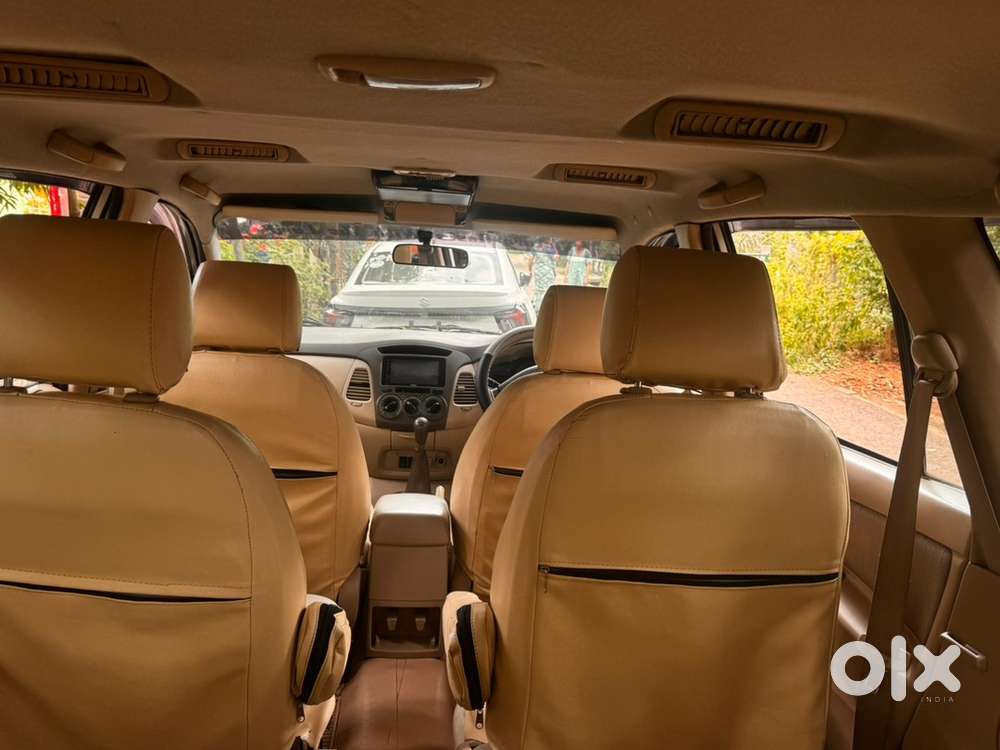 Innova 7seater For Just 2.5l
