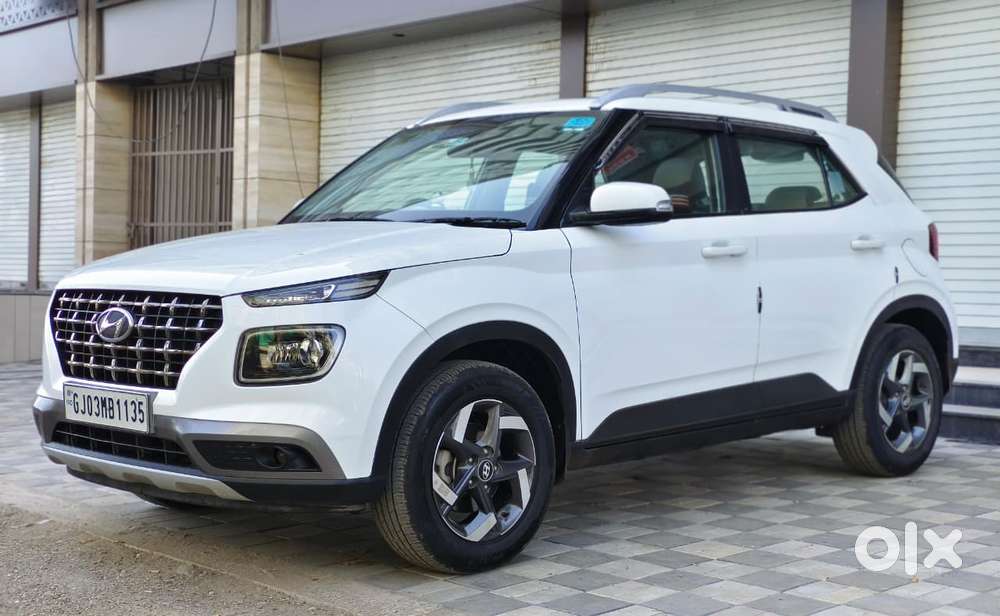 Hyundai Venue Sx Opt Turbo, 2021