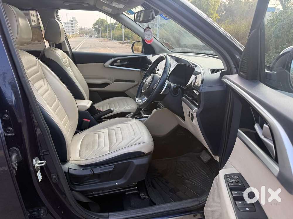 Kia Carens 1.4 Luxury Plus Dct 7 Str, 2022, Petrol