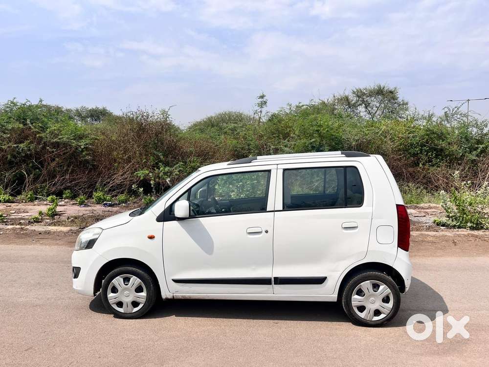 Maruti Suzuki Wagon R Amt Vxi, 2017, Petrol