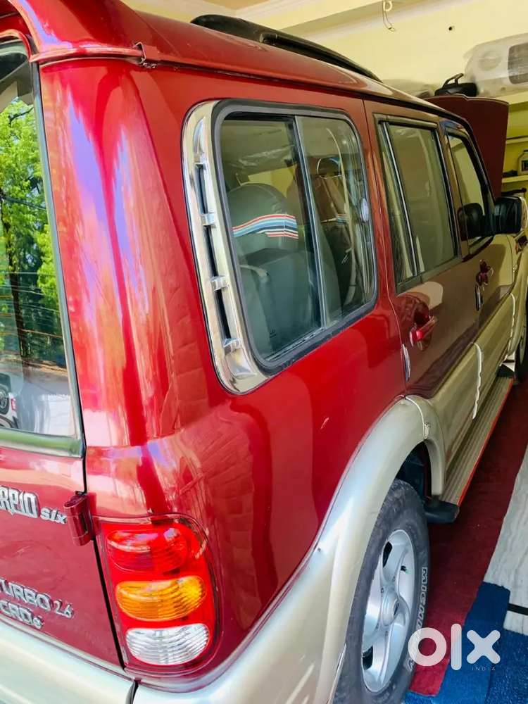 Mahindra Scorpio 2005