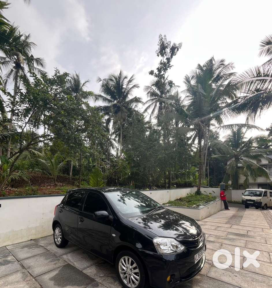 Toyota Etios Liva Petrol 2011