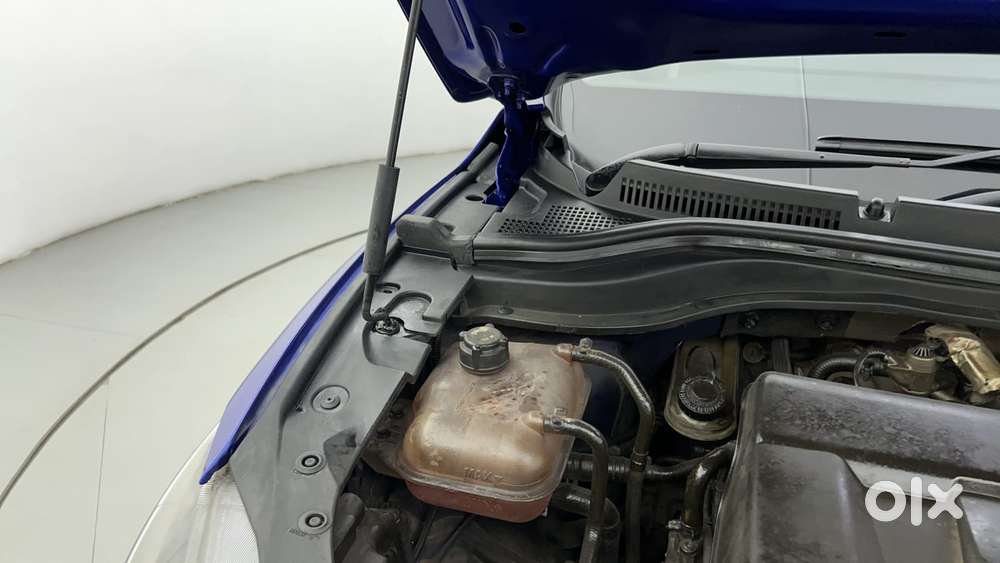 Mahindra Xuv700 2.2 Ax 7 Diesel Mt Luxury Pack Str, 2023, Diesel