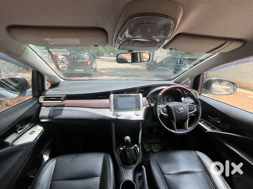 Toyota Innova Crysta 2017