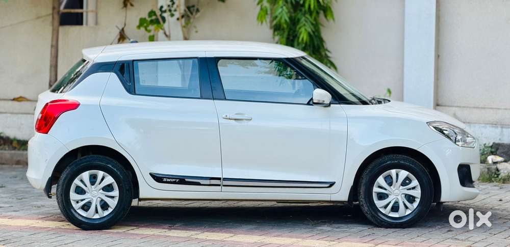 Maruti Suzuki Swift Vxi, 2021, Petrol