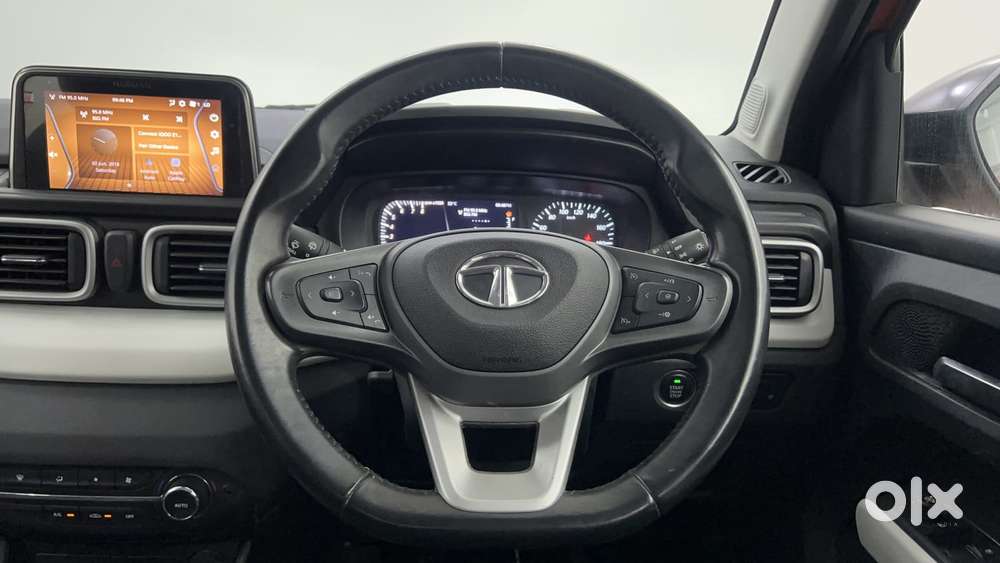 Tata Punch 1.2 Revotron Creative Dual Tone, 2022, Petrol