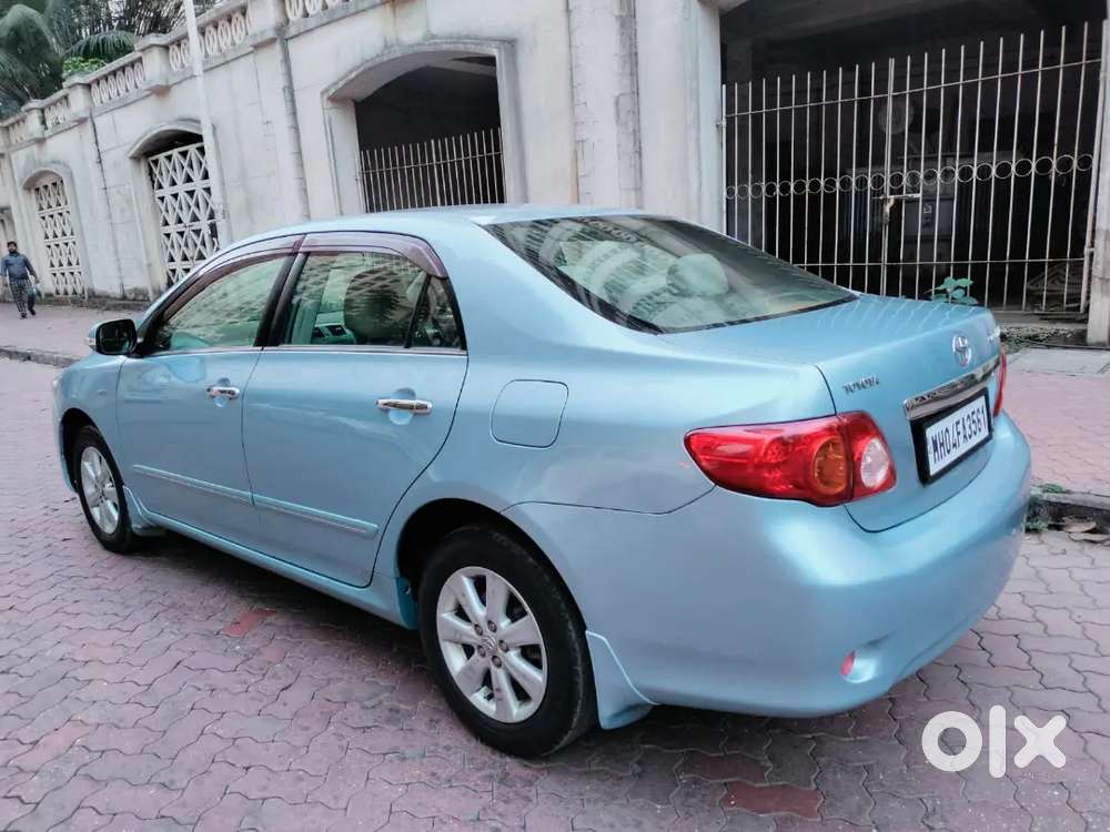 Toyota Corolla Altis 2011