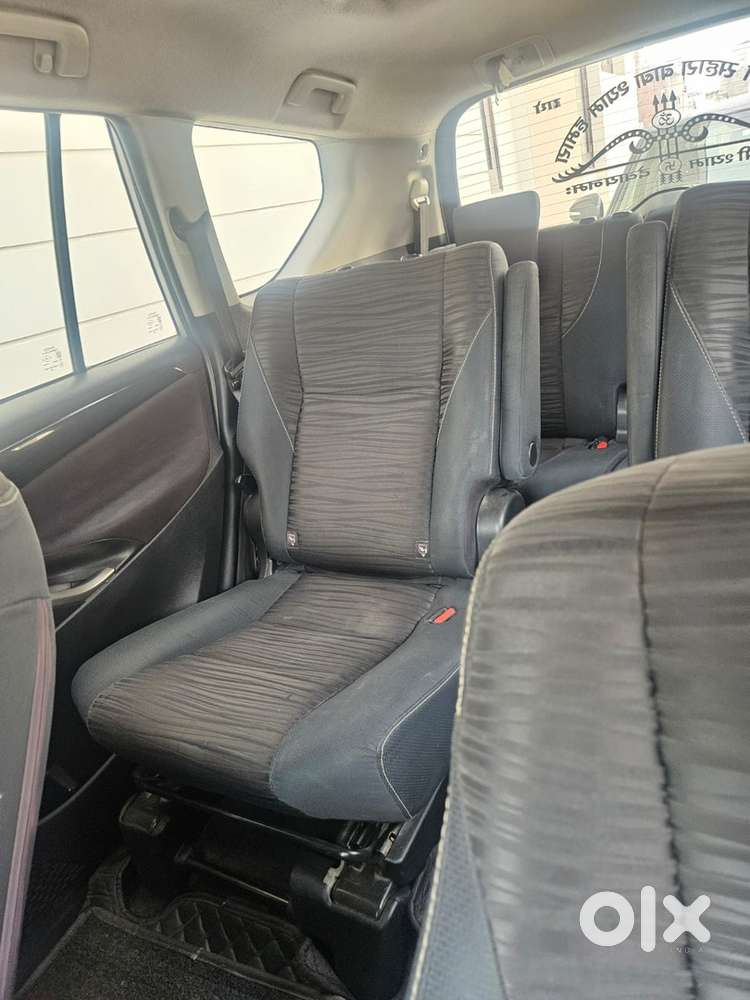 Toyota Innova Crysta 2017 Diesel Manual Vx Mt