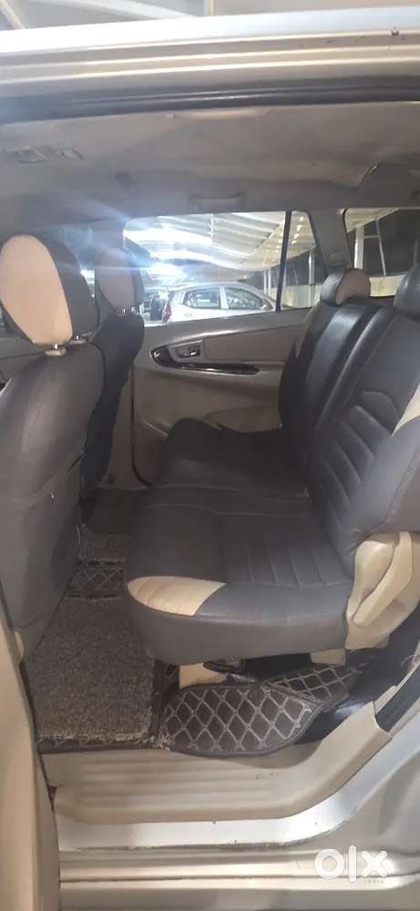 Toyota Innova 2013 Diesel 325000 Km Driven