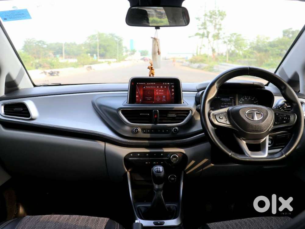 Tata Altroz Xz, 2020, Petrol