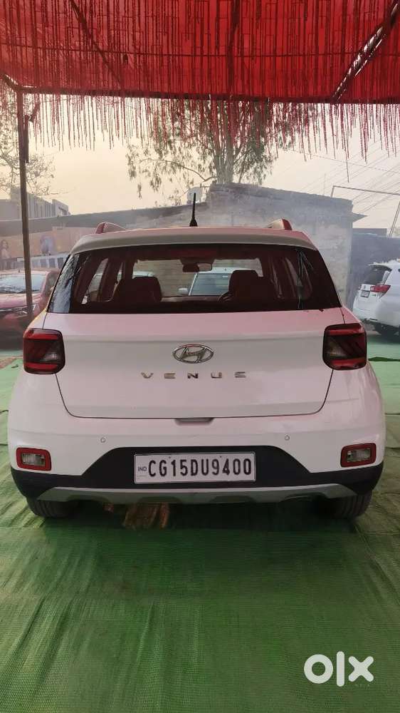 Hyundai Venue 2021 Petrol Well Maintained