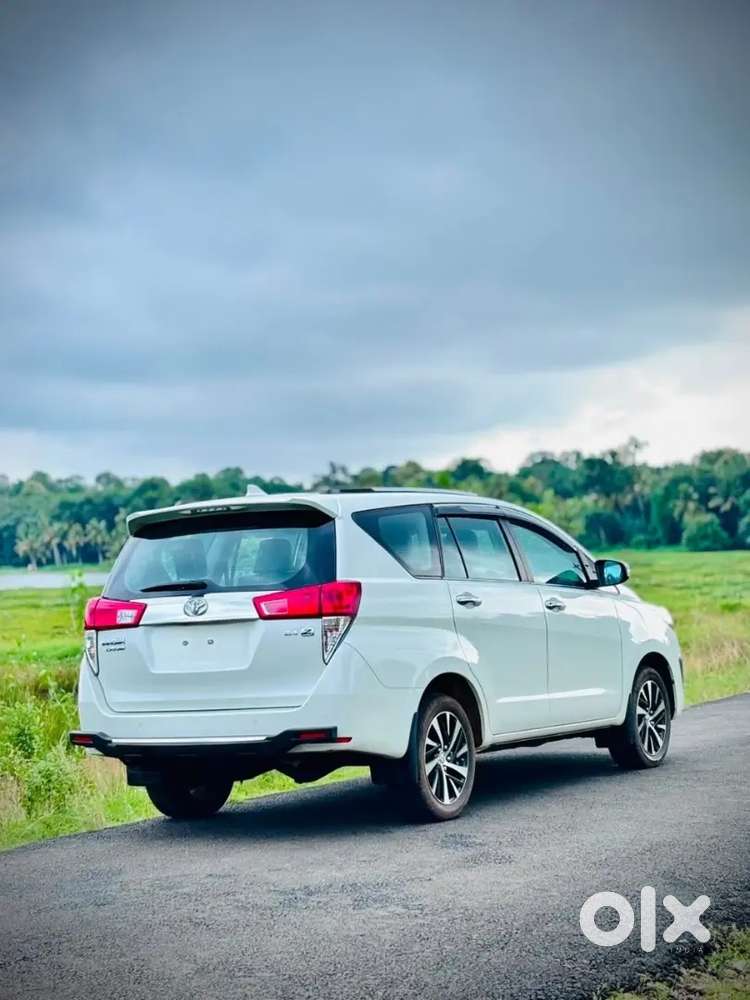 Toyota Innova Crysta 2022 Diesel Manual