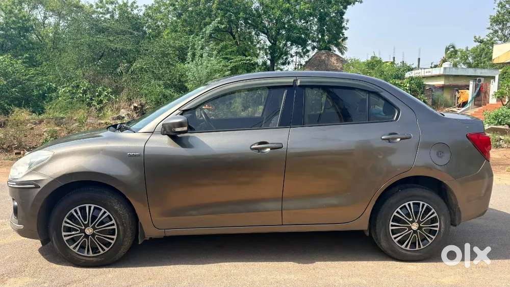 Maruti Suzuki Dzire 2019 Diesel 105000 Km Driven