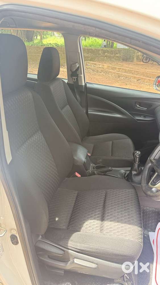 Toyota Innova Crysta 2.4 G Mt 8s, 2018, Diesel
