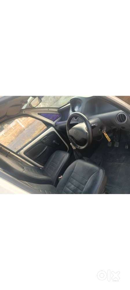 Tata Nano Xe, 2011, Petrol