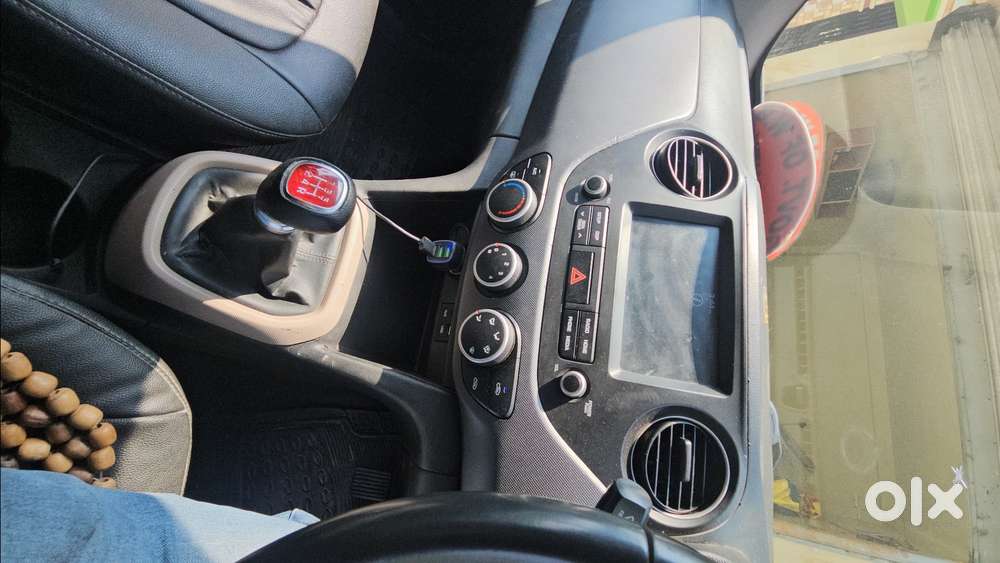 Hyundai Grand I10 Sportz 2018 Dual Tone