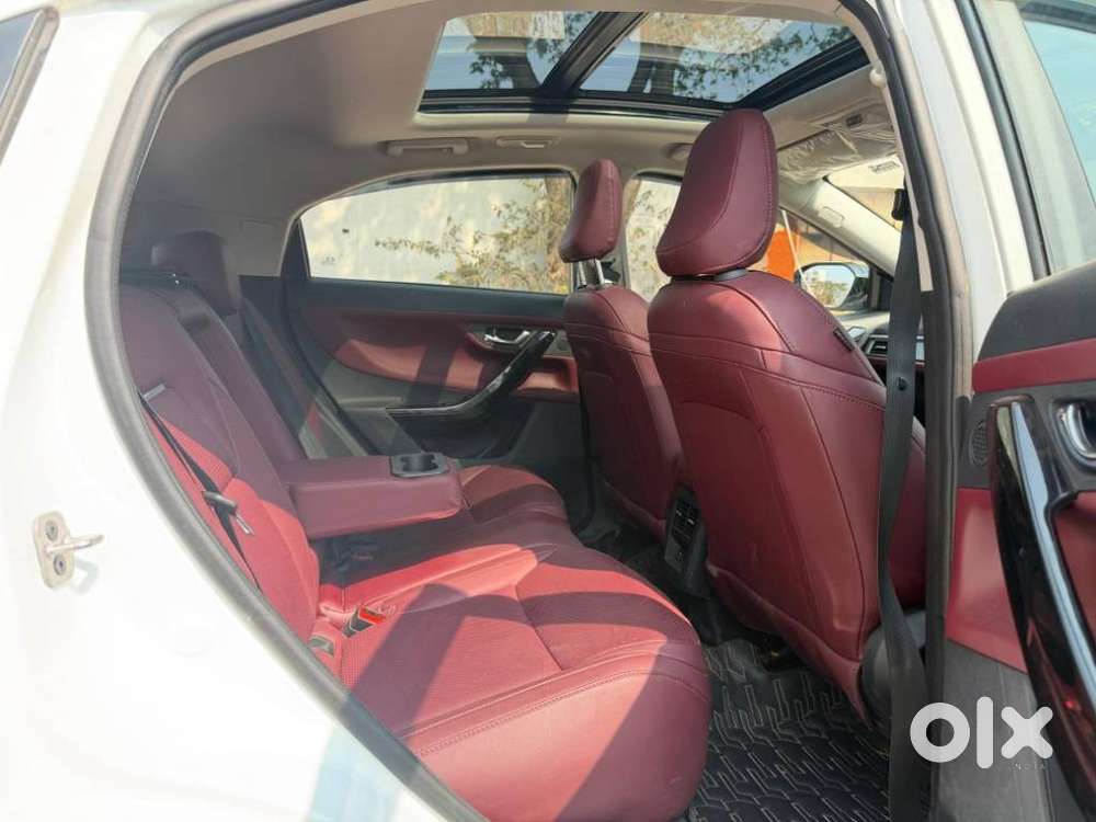 Tata Curvv Accom + A Dmt, 2025, Diesel