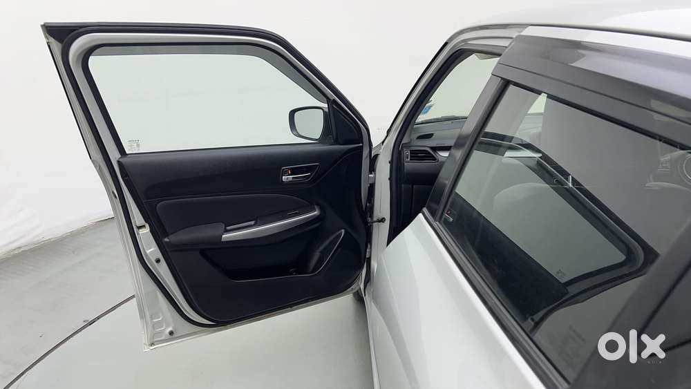 Maruti Suzuki Swift 1.3 Zxi, 2020, Petrol