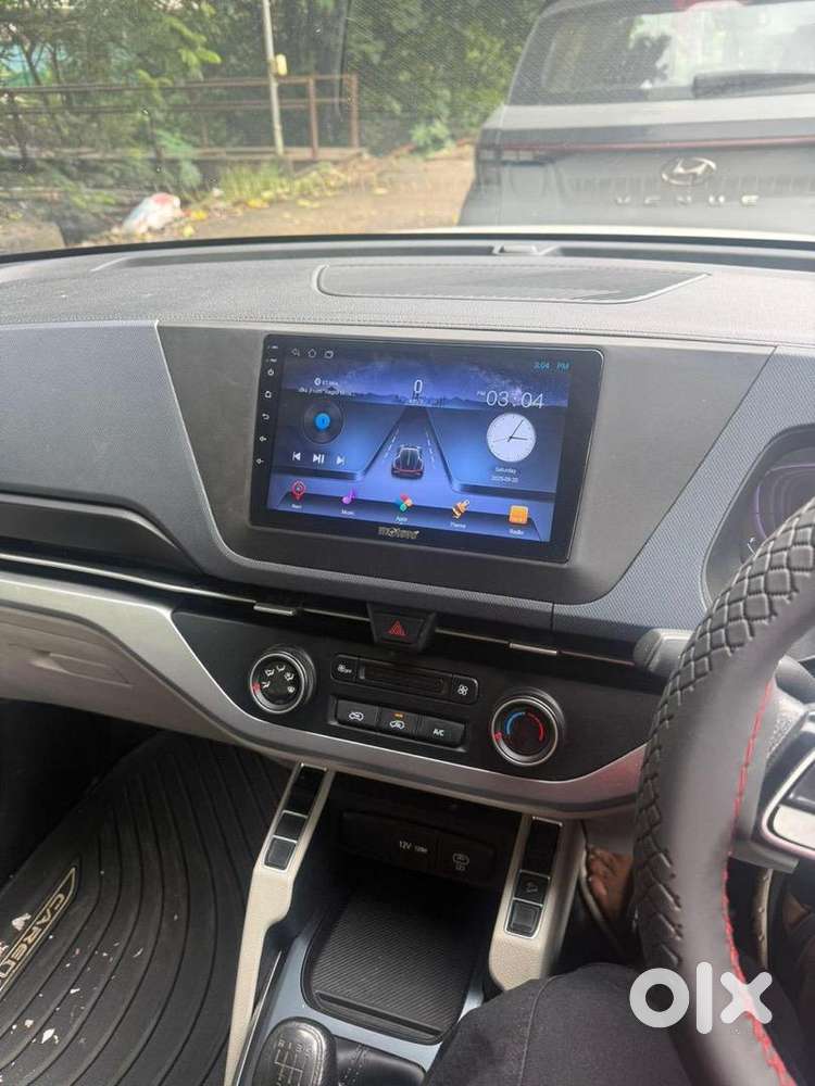Kia Carens 2024 Petrol Well Maintained