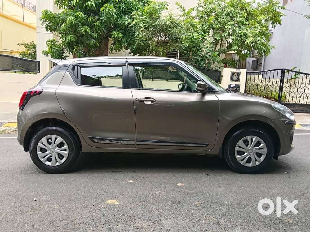 Maruti Suzuki Swift Vxi + Manual, 2024, Petrol