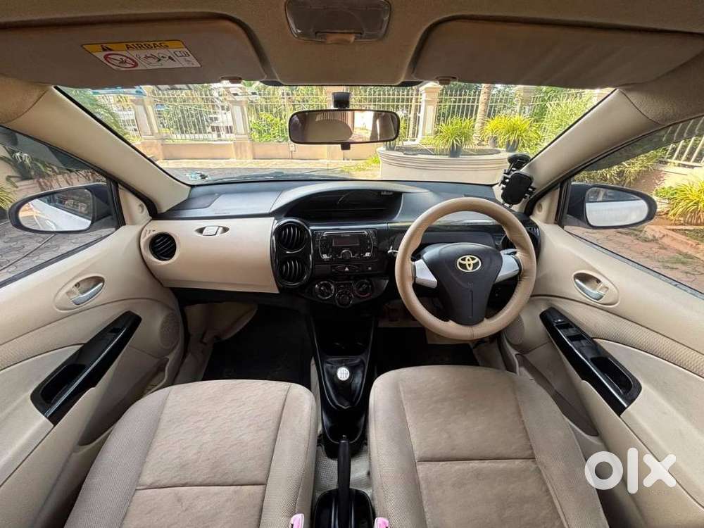 Toyota Etios Liva 1.2 V, 2017, Petrol