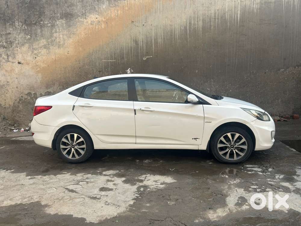 Hyundai Fluidic Verna 2014