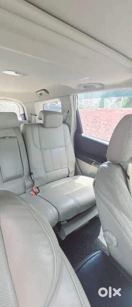 Mahindra Xuv500 2017 Diesel Top Model Well Maintained