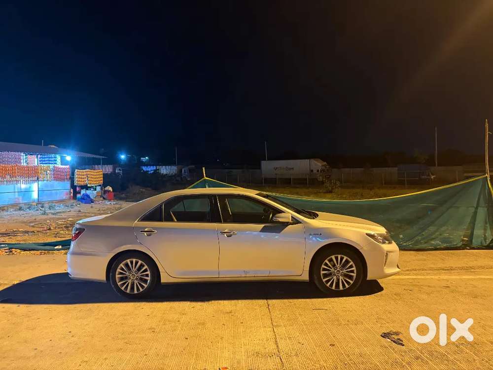 Toyota Camry 2018 Petrol Hybrid 55000 Km Driven Single Owner