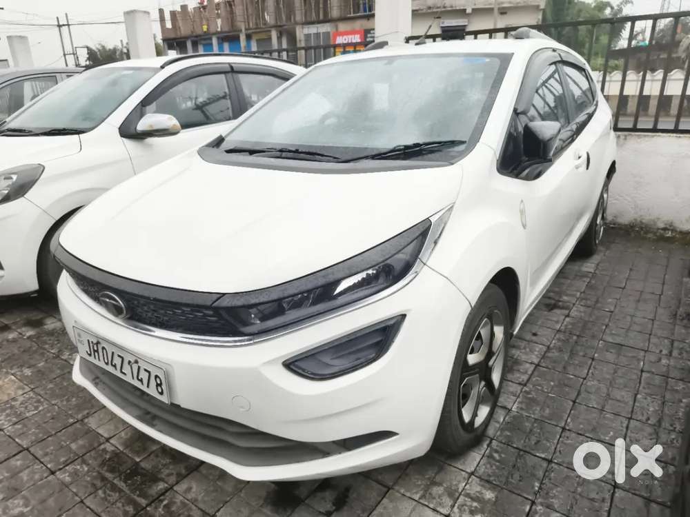 Tata Altroz Xm Plus Petrol, 2023, Petrol