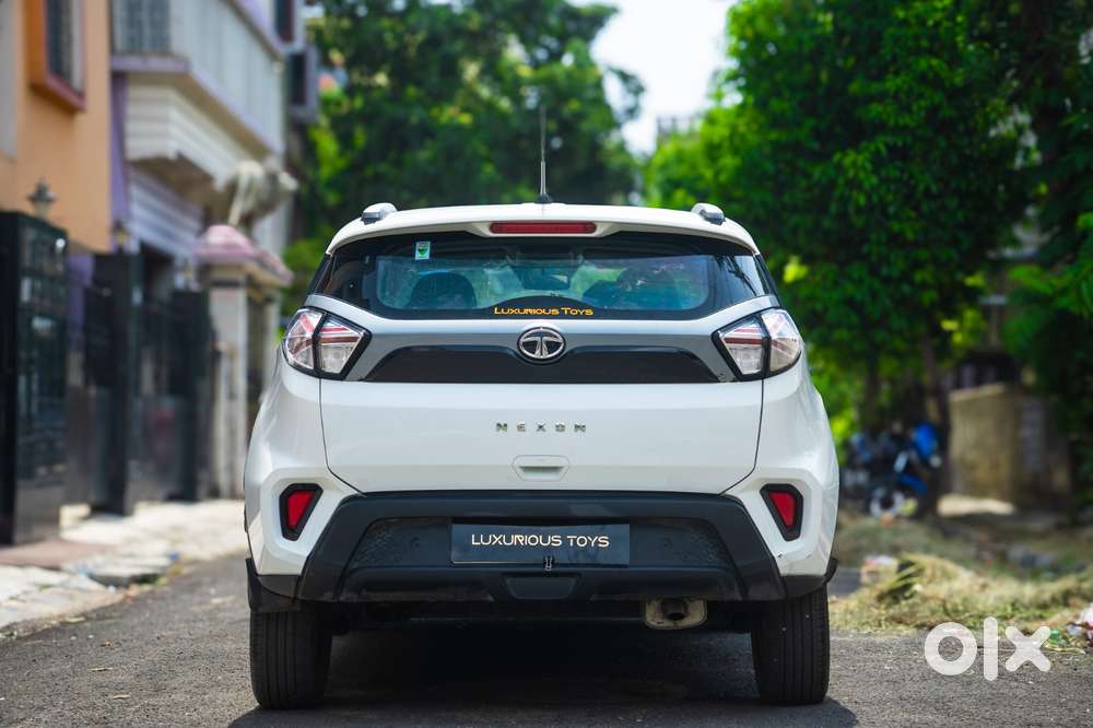 Tata Nexon 1.2 Revotron Xm Plus (s), 2021, Petrol