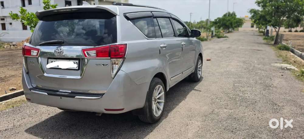 Toyota Innova Crysta 2017