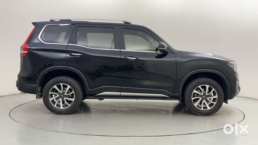 Mahindra Scorpio-n 2.0 Z8 L Petrol At 7 Str, 2023, Petrol