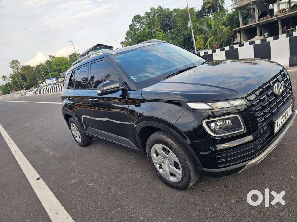 Hyundai Venue, 2025, Petrol
