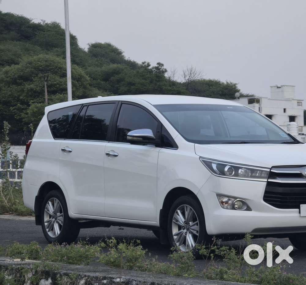 Toyota Innova Crysta 2.4 Z 7 Str, 2016, Diesel