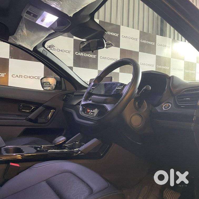 Tata Safari Adventure Plus Dark Edition At, 2025, Diesel