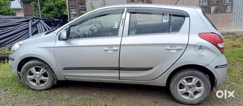 Hyundai I20 2011 Petrol 70000 Km Driven.