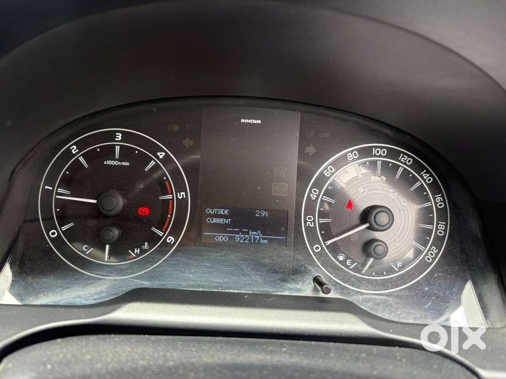 Toyota Innova Crysta 2.4 G Mt, 2017, Diesel