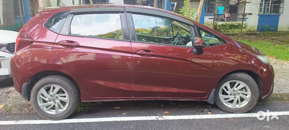 Honda Jazz In Mint Condition With Brand New Tyre And Battery