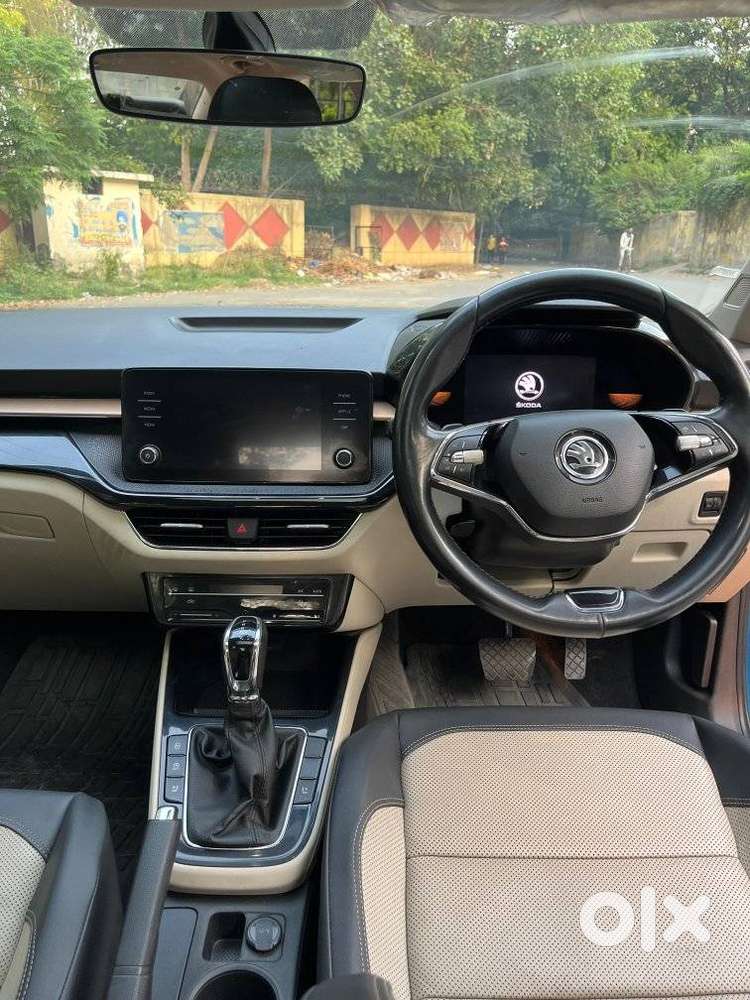 Skoda Slavia 1.0 Tsi Style At, 2022, Petrol