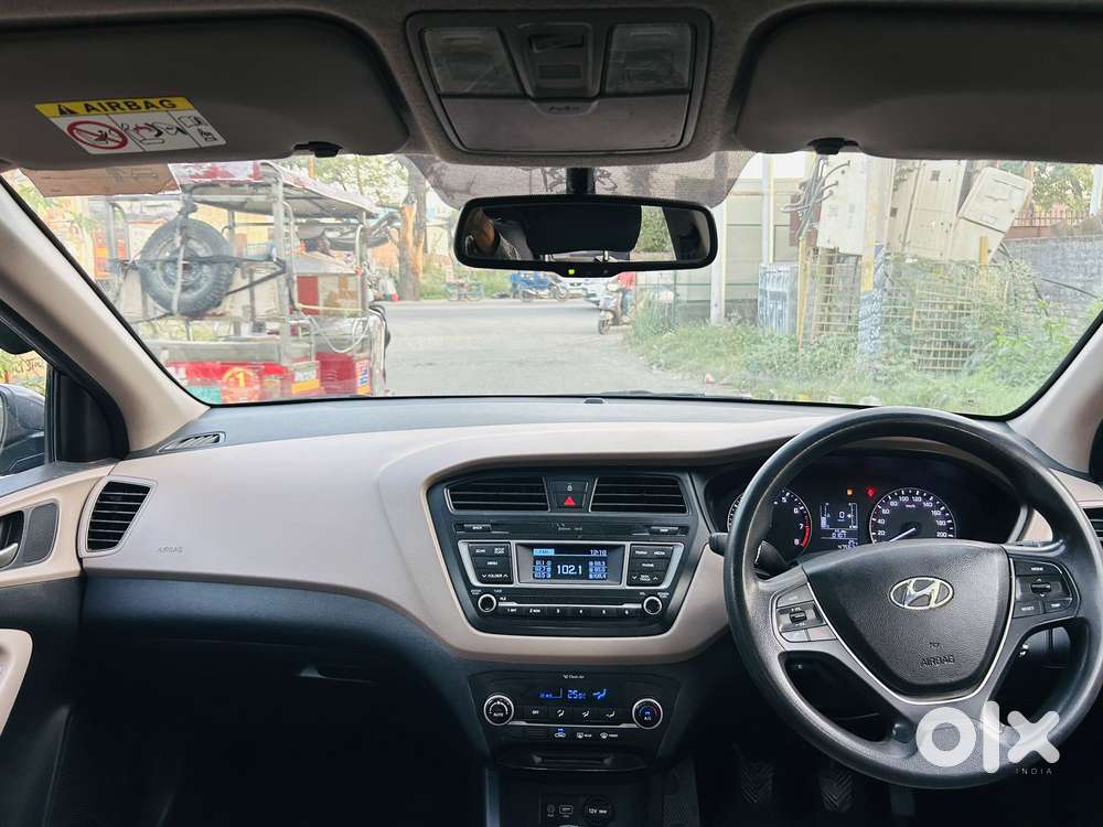 Hyundai I20 Sportz Plus, 2016, Petrol