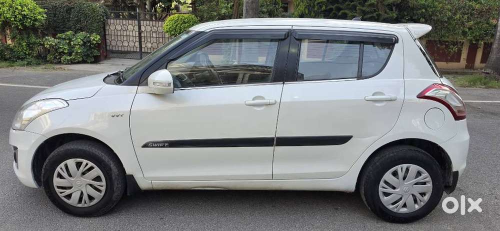 Maruti Suzuki Swift 1.2 Vxi (o), 2014, Petrol