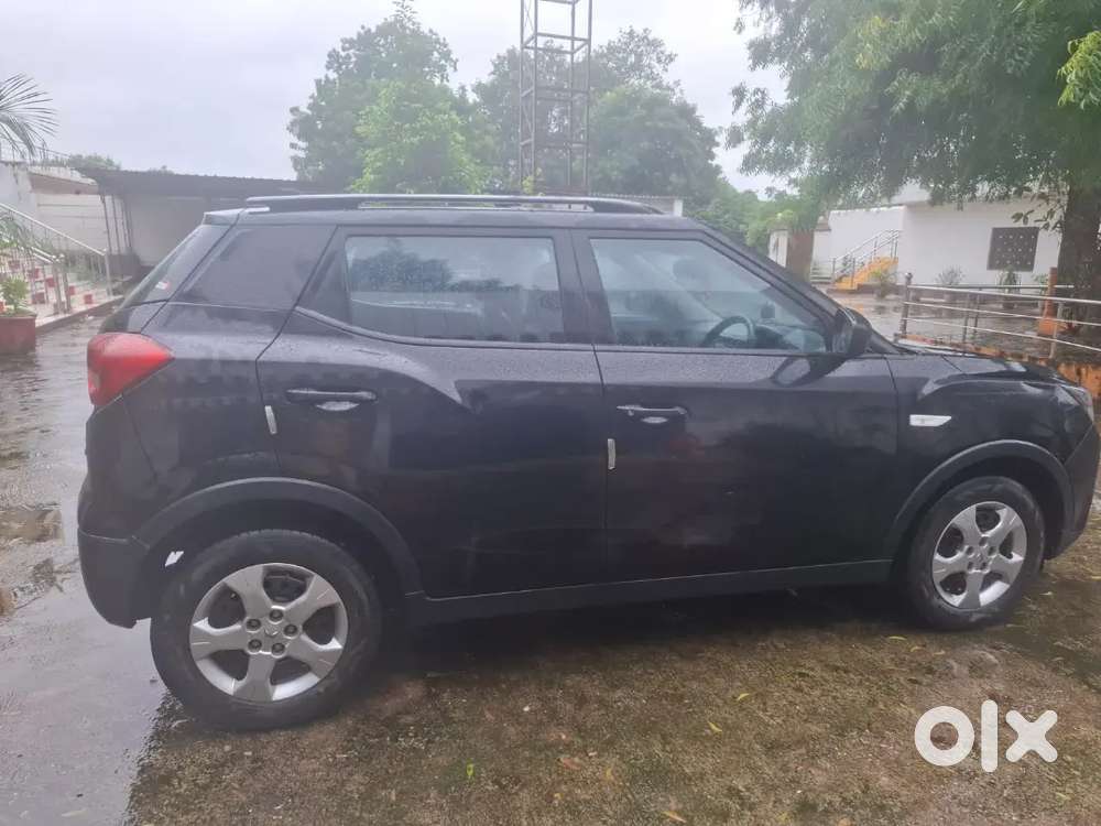 Mahindra Xuv300 1.5 W6 2023