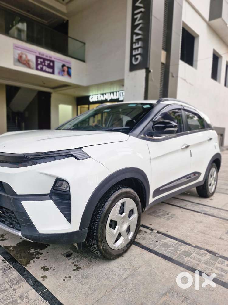 Tata Nexon Fearless Plus (ps) 1.2 Icng 6mt Red Dark Edition, 2025, C..