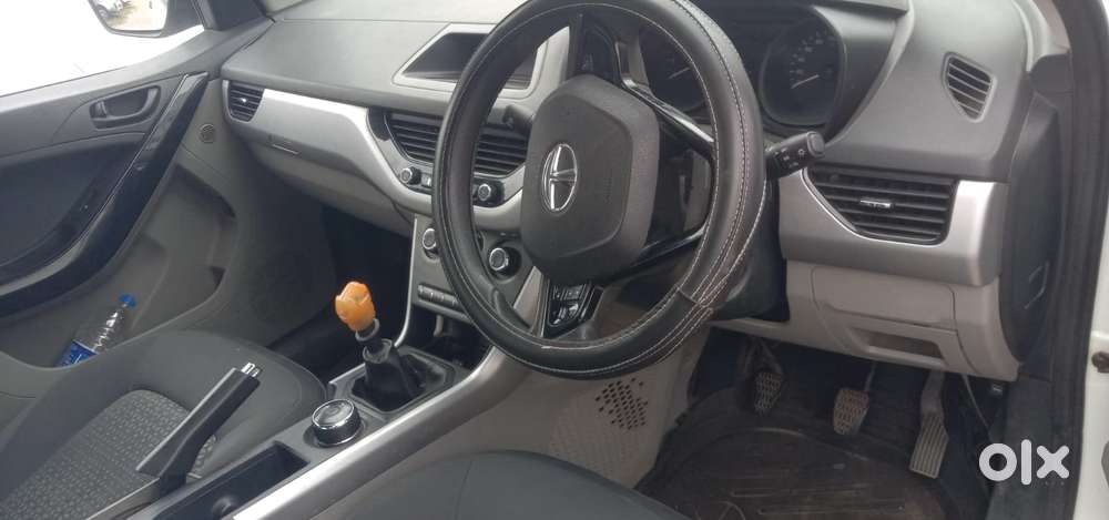Tata Nexon 1.2 Revotron Xm, 2017, Petrol