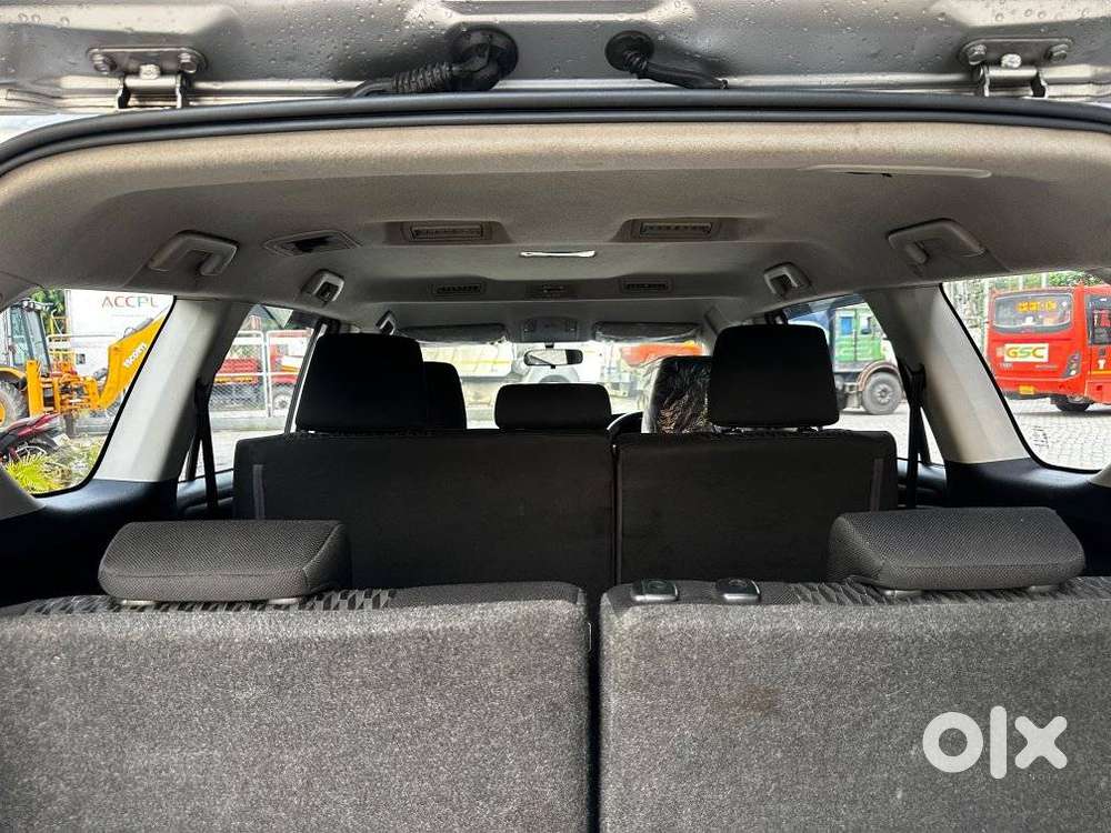 Toyota Innova Crysta 2.4 Gx Limited Edition 8 Str, 2022, Diesel