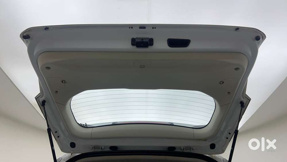 Mahindra Xuv 3xo Ax5 Pm Mt, 2024, Petrol