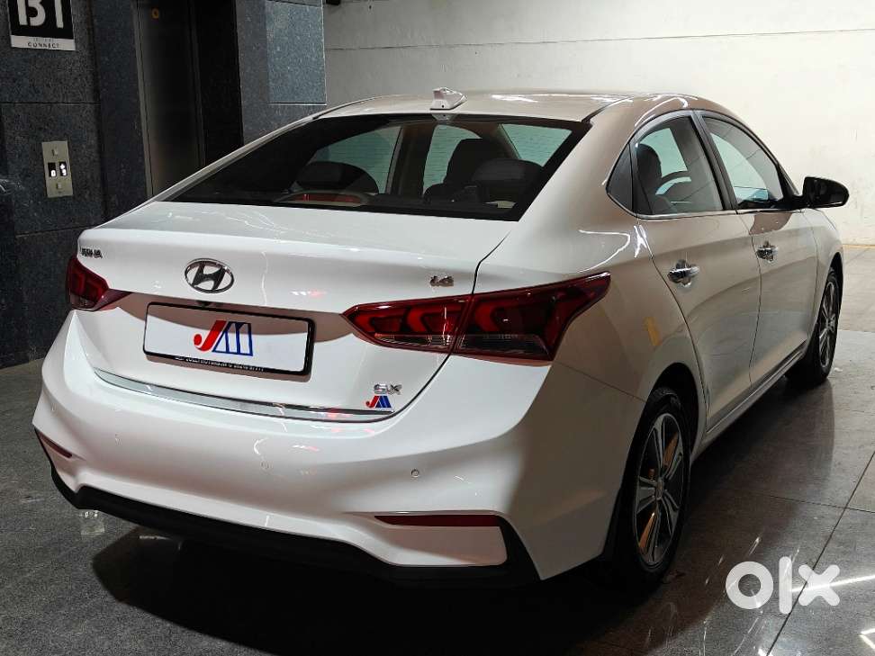 Hyundai Verna 1.6 Sx (o) Vtvt, 2018, Petrol