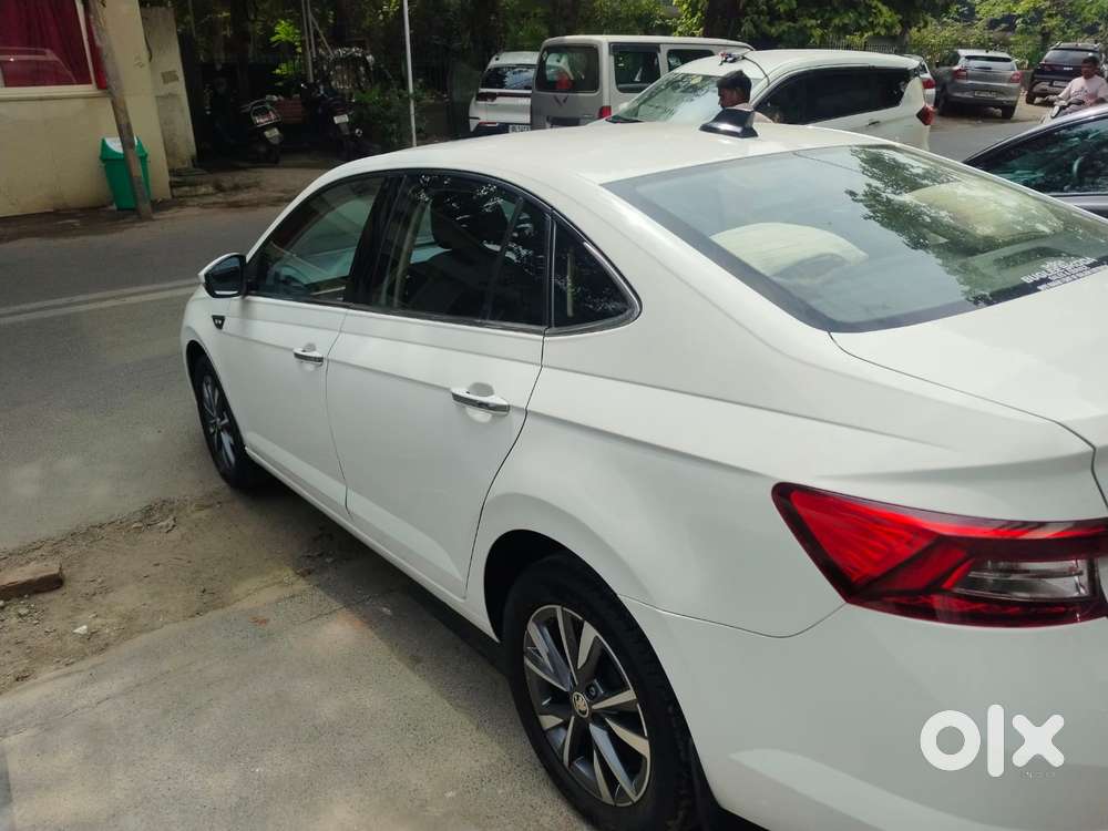 Skoda Slavia 1.0 Tsi Style At, 2022, Petrol
