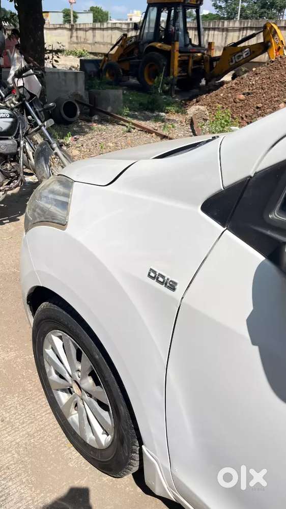 Maruti Suzuki Ertiga Zdi 2013