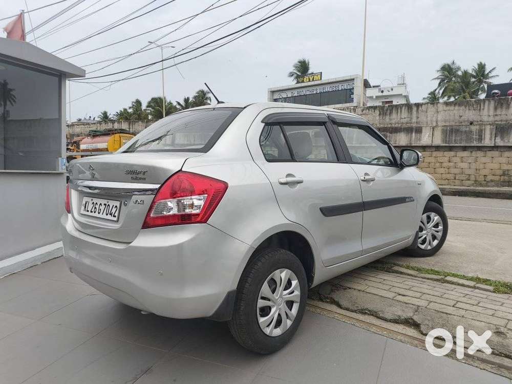 Maruti Suzuki Swift Dzire Vxi Optional, 2016, Petrol